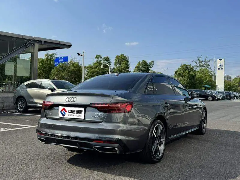 Audi A4L 2022 40 TFSI Luxury Dynamic Edition — 6