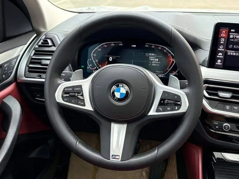 BMW X4 2022 xDrive 25i M Sport Package — 10