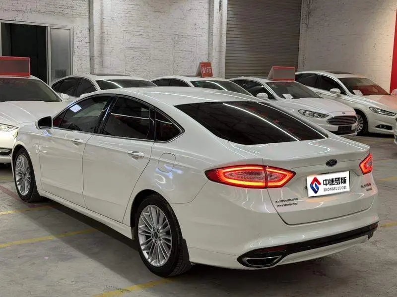 Mondeo 2013 2.0L GTDi240 Supreme Edition — 4