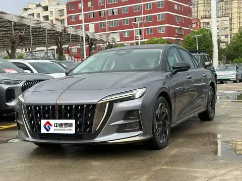 Hongqi H6 2025 Model 2.0T Premium Edition