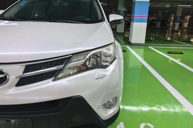 RAV4 Rongfang 2015 2.5L Automatic 4WD Elite Edition — 4