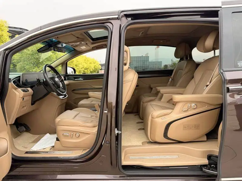 Buick GL8 2021 ES Lu Zun 653T Flagship Model — 20