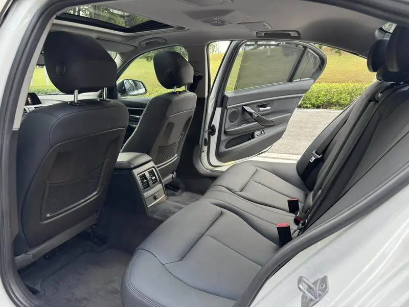 BMW 3 Series 2016 320Li Fashion Edition — 14