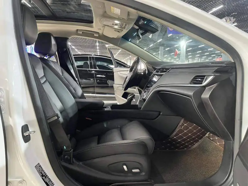 Cadillac XTS 2018 28T Elite — 10