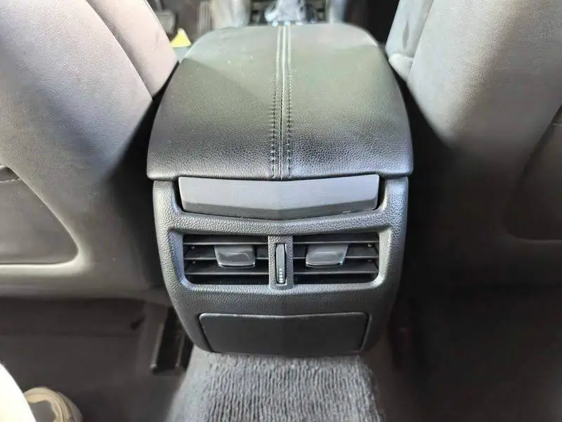 Cadillac ATS-L 2017 28T Fashion Model — 14