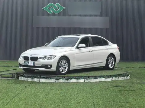 BMW 3 Series 2014 320Li Luxury Design Package
