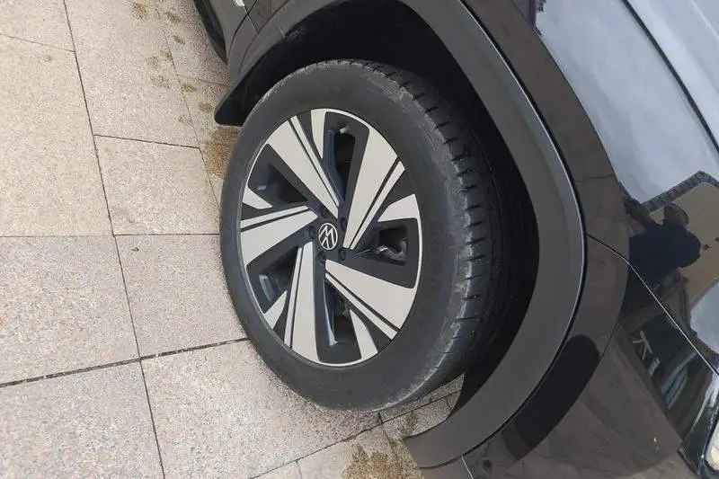 Touron 2022 380TSI 4WD Luxury Edition — 7
