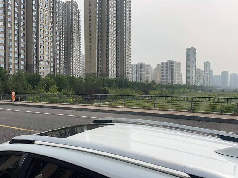 RAV4 Rongfang 2015 2.0L CVT 2WD Fashion Edition — 11