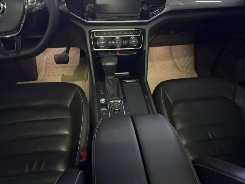 Touron 2017 380TSI 4WD Luxury Edition — 11