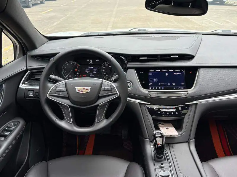 Cadillac XT5 2022 2.0T 2WD Luxury Model — 7