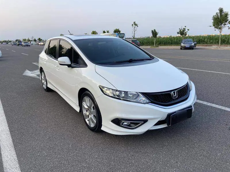 Jed 2014 1.8L Automatic Comfort Elite Edition 5 Seaters — 3