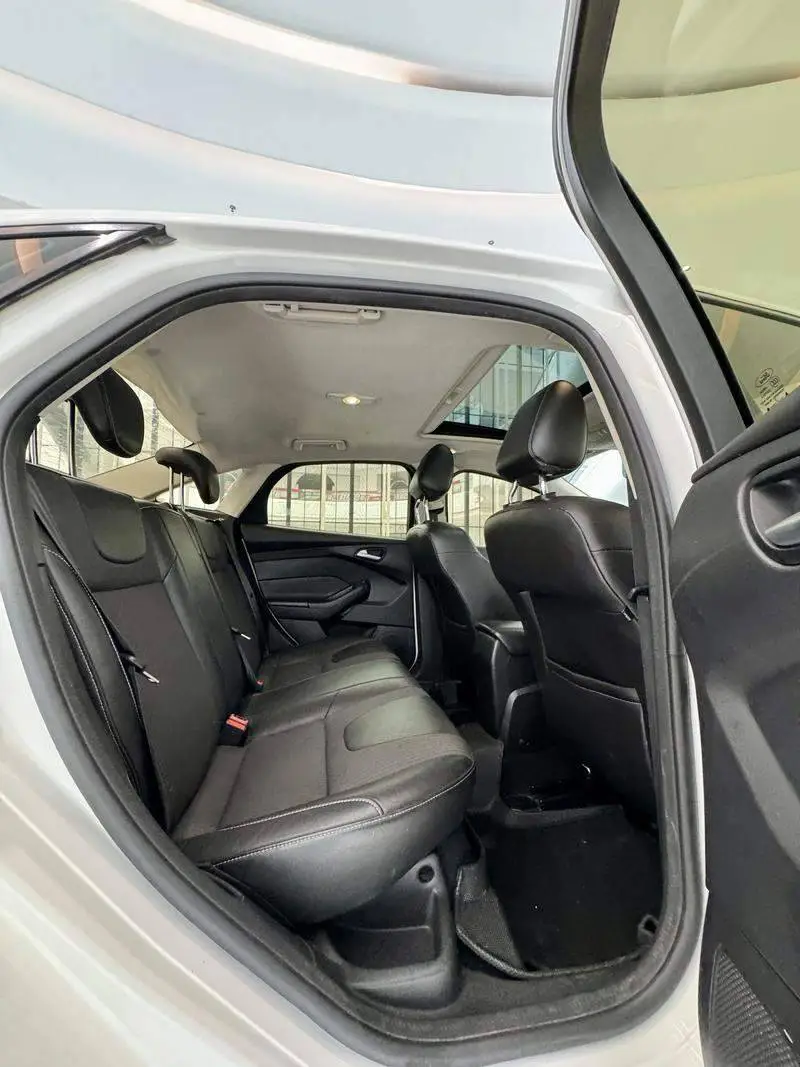 Fox 2012 Sedan 1.6L Automatic Premium — 10