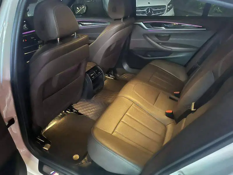BMW 5 Series 2020 525Li M Sport Package — 10
