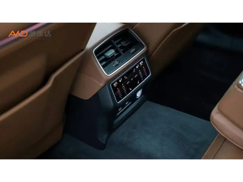 Audi A7L 2024 45 TFSI quattro Luxury Edition — 5