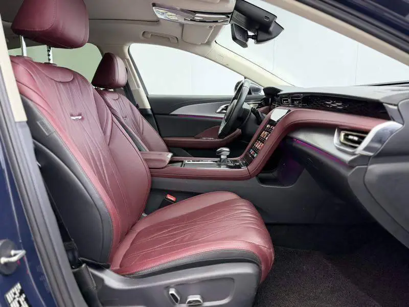 Hongqi H5 2023 2.0T Automatic Intelligent Connection Flagship Edition — 9