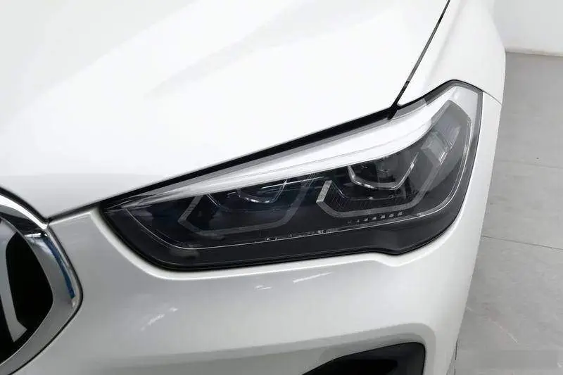 BMW X1 2021 sDrive25Li Leading Edition — 7