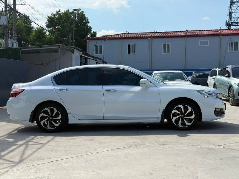 Accord 2016 2.4L Luxury Edition — 7