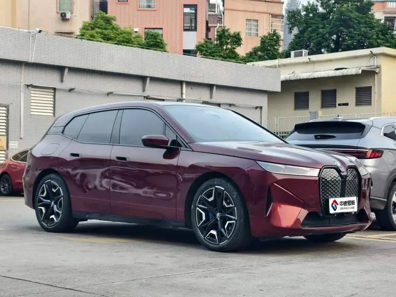 BMW iX 2022 xDrive40 — 3