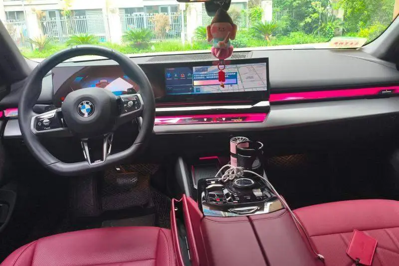 BMW 5 Series 2025 525Li M Sport Package — 13