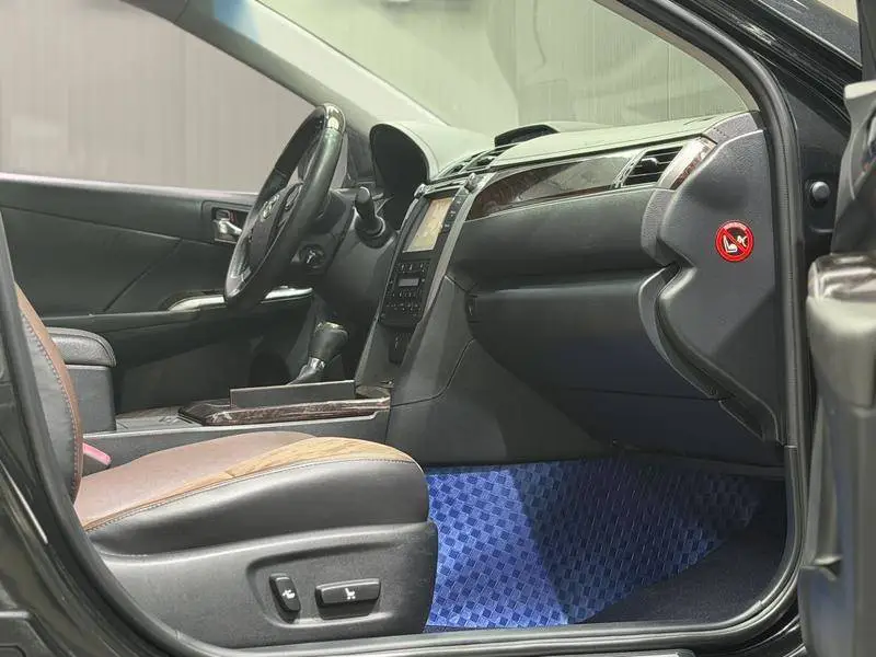 Camry 2016 Hybrid 2.5HG 10th Anniversary Luxury Navigation Edition — 8