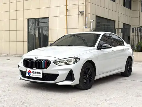 BMW 1 Series 2022 120i M Sport Night Edition