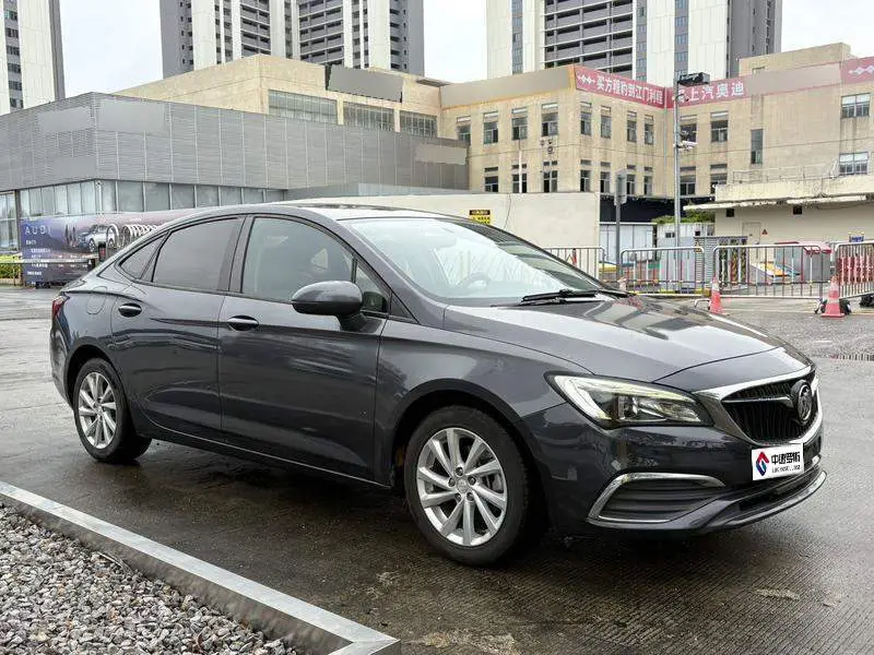 Valeant 2018 Sedan 15S Automatic Progressive — 3