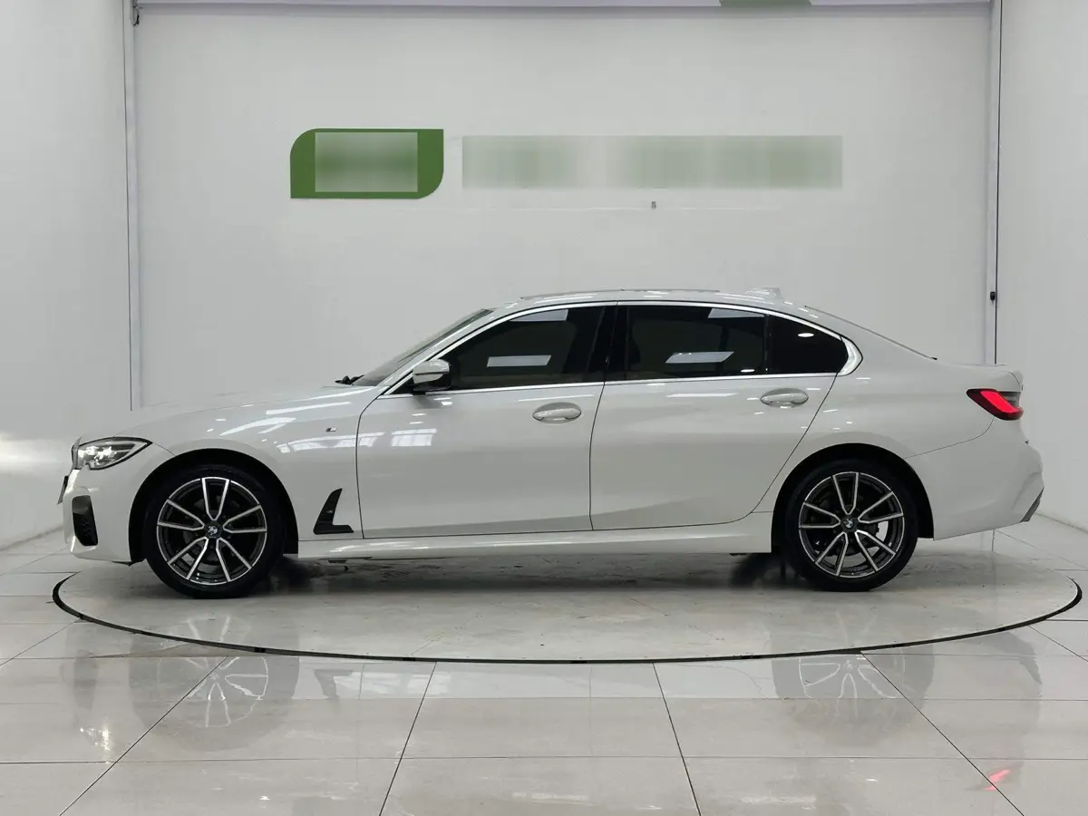 BMW 3 Series 2022 320Li M Sport Package — 4