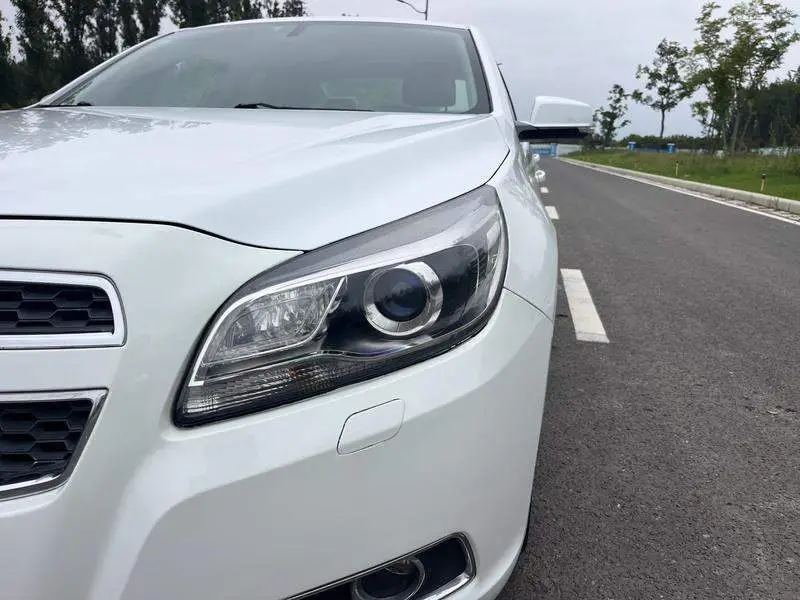 Malibu 2016 2.0L Automatic Luxury Edition — 8