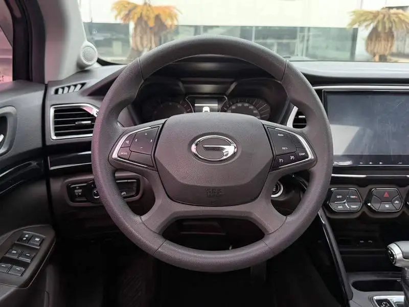 Trumpchi GS4 2017 200T G-DCT 2WD Elite Edition — 11