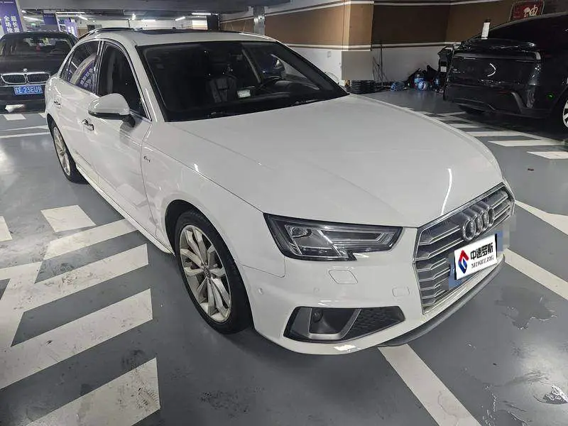Audi A4L 2018 30th Anniversary Model 40 TFSI Fashion Model — 3