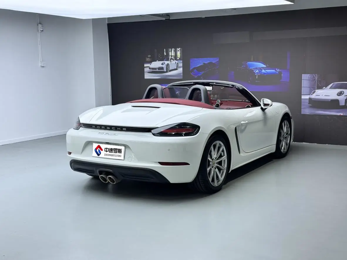 Porsche 718 2020 Boxster 2.0T — 13