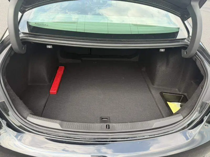 LaCrosse 2021 552T Luxury — 15