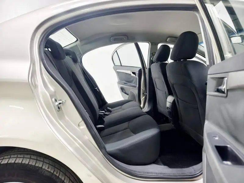 Roewe 350 2013 350S 1.5L Manual Centaur Edition — 15