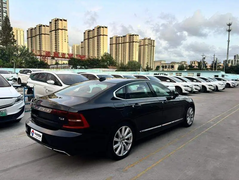 Volvo S90 2018 T5 Smart Edition — 6