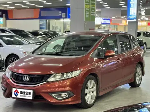 Jed 2013 1.8L Automatic Comfort Edition 5 Seaters
