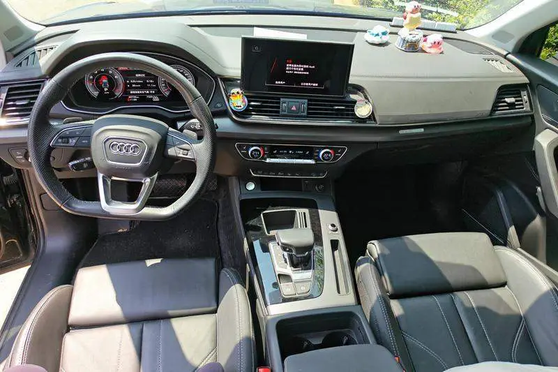 Audi Q5L 2022 Model 45T Luxury Elegant Model — 11