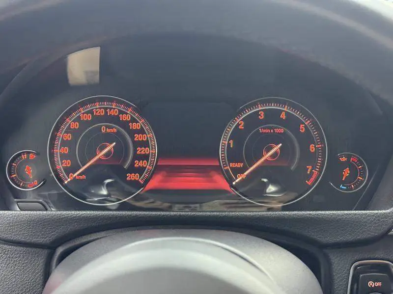 BMW 3 Series 2018 320i M Sport Night Edition — 9