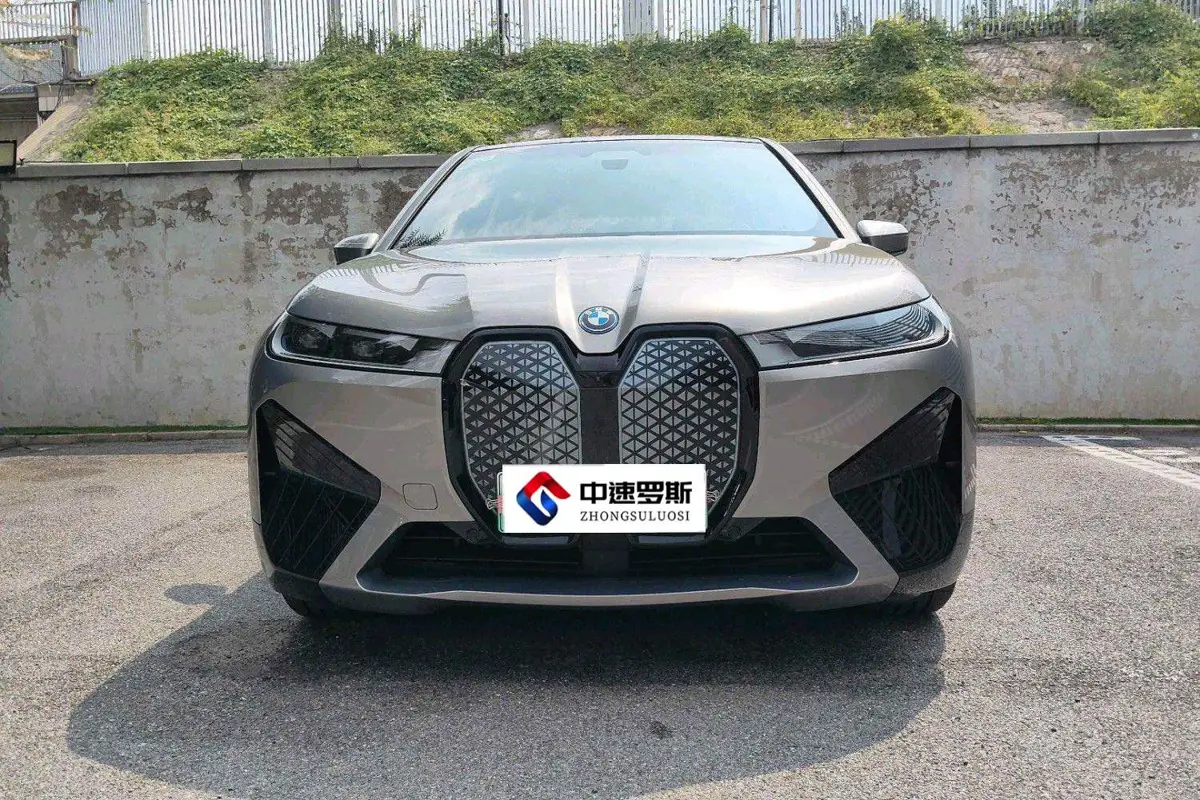 BMW iX 2023 facelift xDrive50 — 2