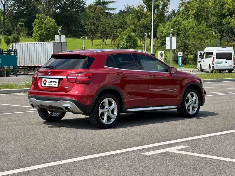 Mercedes-Benz GLA 2018 GLA 200 Dynamic — 7
