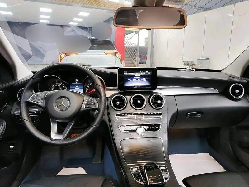 Mercedes-Benz C-Class 2018 C 180 L Fashion Sports Edition — 5