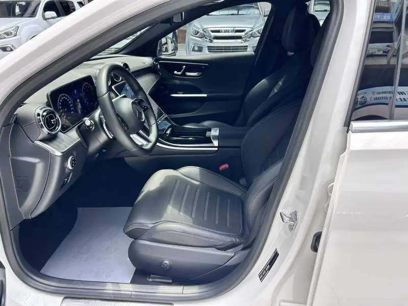 Mercedes-Benz C-Class 2022 C 200 L Sport — 16