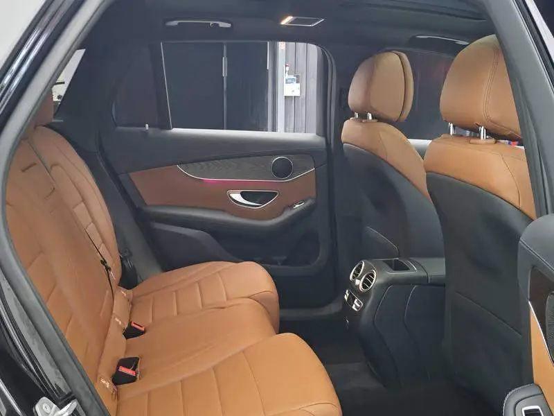 Mercedes-Benz GLC 2021 GLC 260 L 4MATIC Luxury — 18