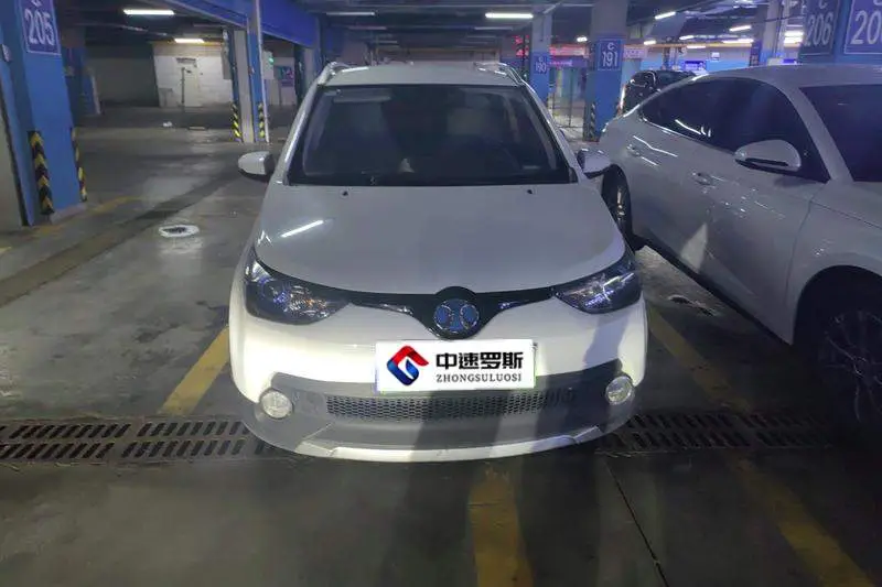 BAIC New Energy EC 2017 EC200 Lingxiu Edition — 2