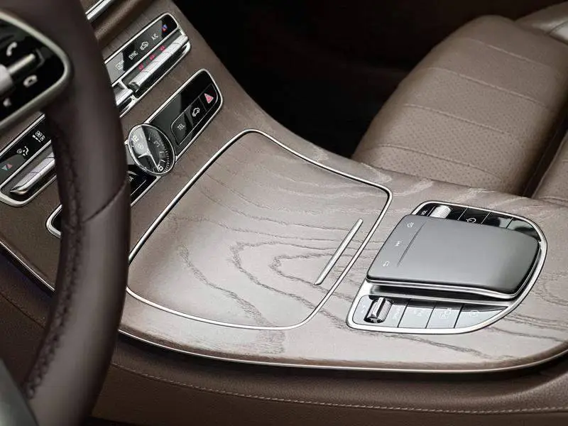 Mercedes-Benz E-Class 2020 E 260 L — 15