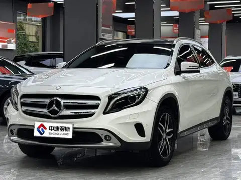 Mercedes-Benz GLA 2015 GLA 200 Fashion Edition