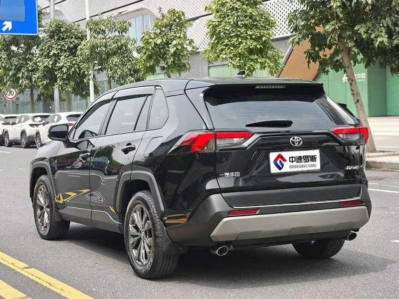RAV4 Rongfang 2023 2.0L CVT 2WD Fashion Edition — 5