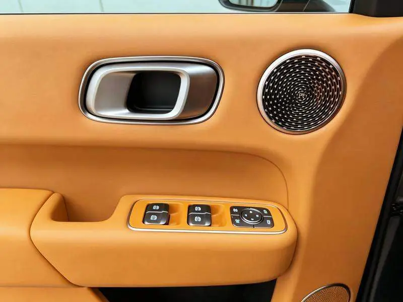 Ideal i6 2025 two-wheel drive standard version — 19