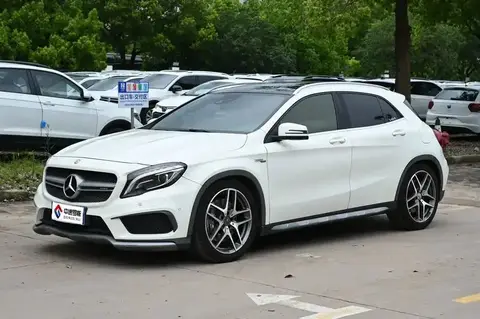 Mercedes-Benz GLA AMG 2016 AMG GLA 45 4MATIC