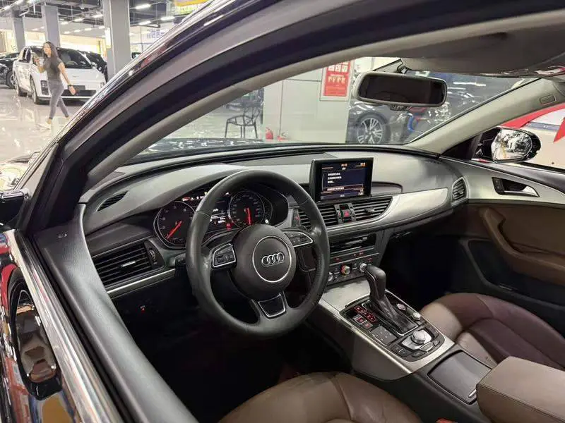 Audi A6L 2018 30th Anniversary Model 35 TFSI Fashion Model — 11