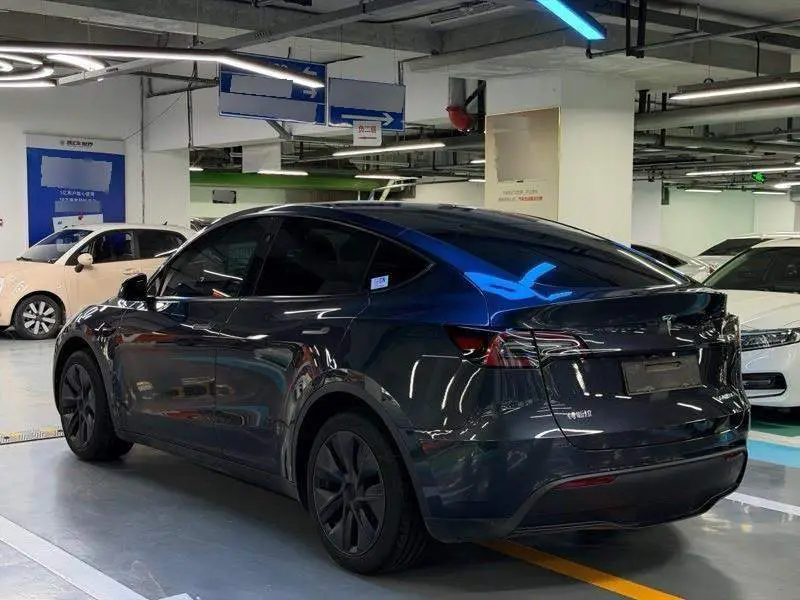 Model Y 2024 rear-wheel drive version — 4